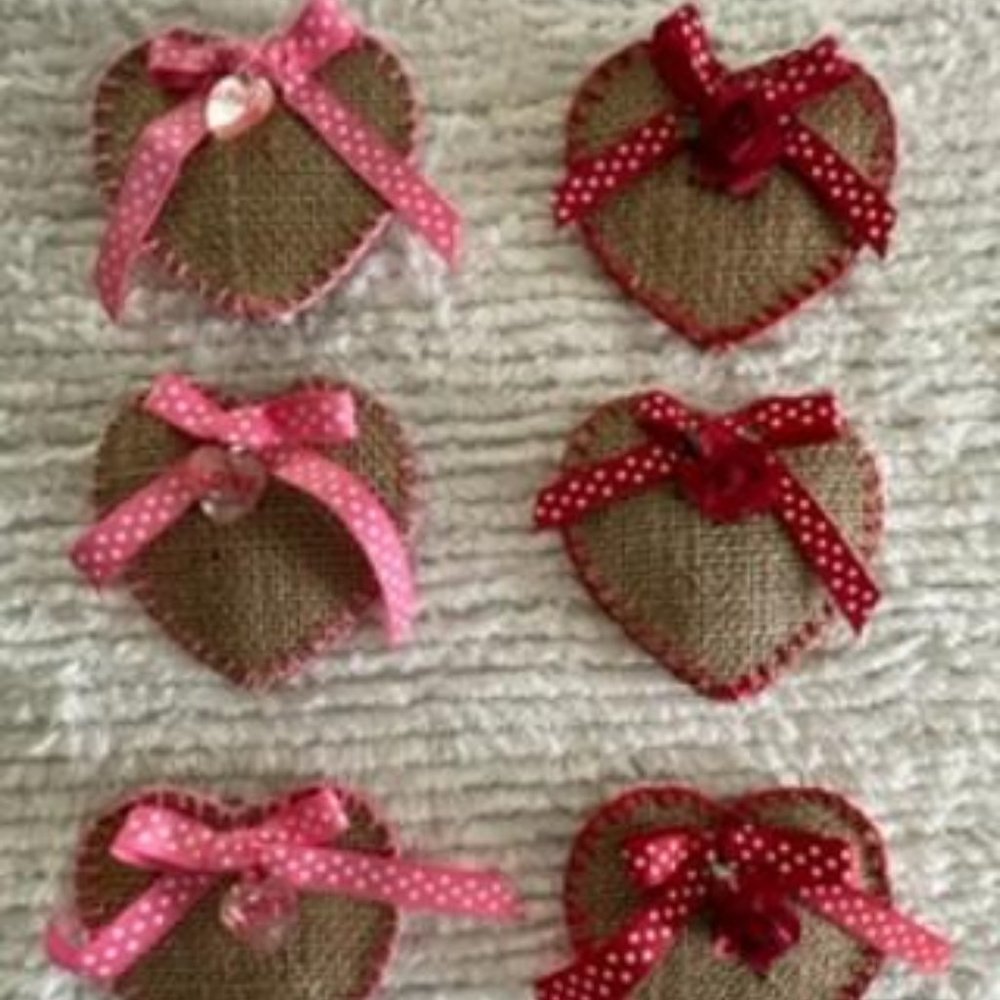 Hearts. Set of 6 Lavender scented. Hand Crafted. New - Picture 3 of 3